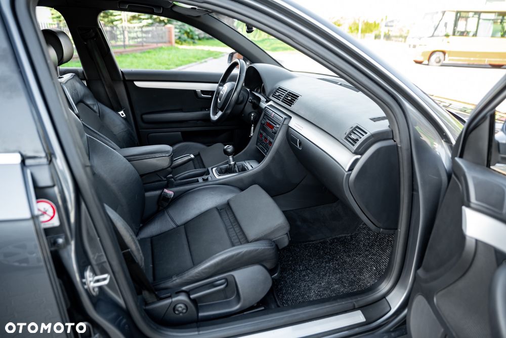 Audi A4 Limousine 1.8 T quattro - 22