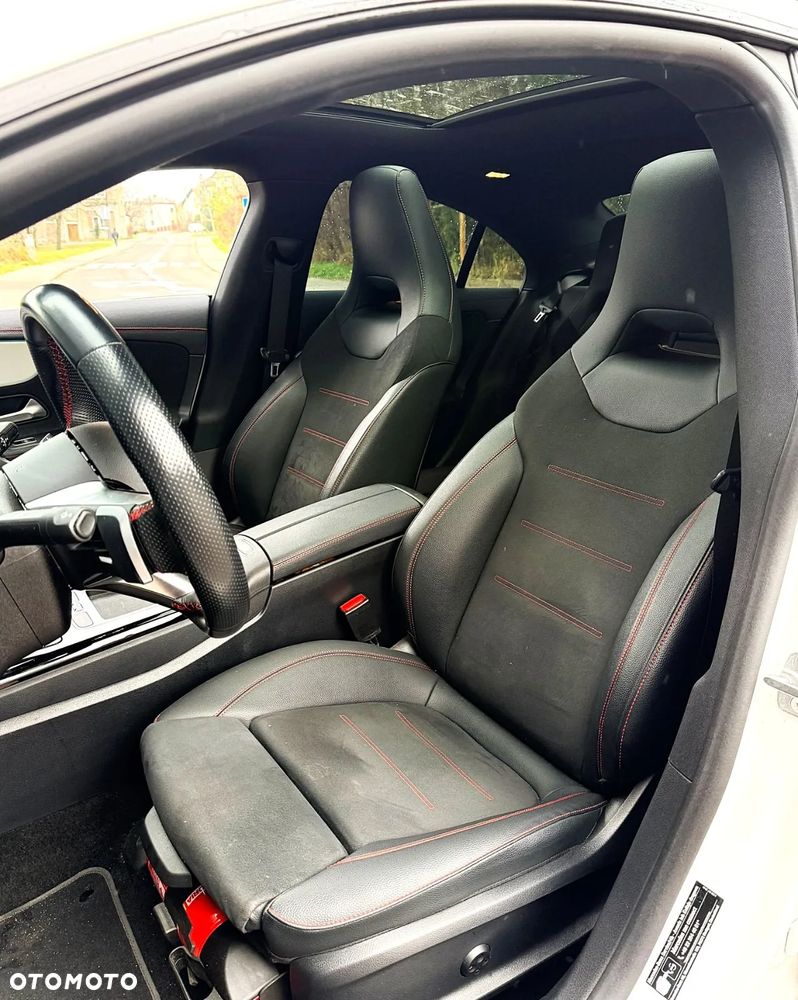 Mercedes-Benz CLA 200 AMG Line 7G-DCT - 15
