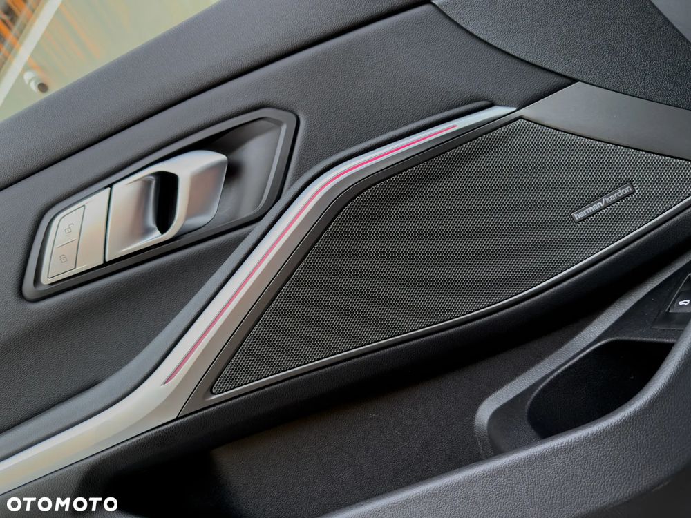 BMW Seria 3 320d xDrive mHEV M Sport - 22