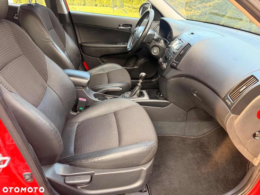 Hyundai i30 1.6 CRDi Style - 18