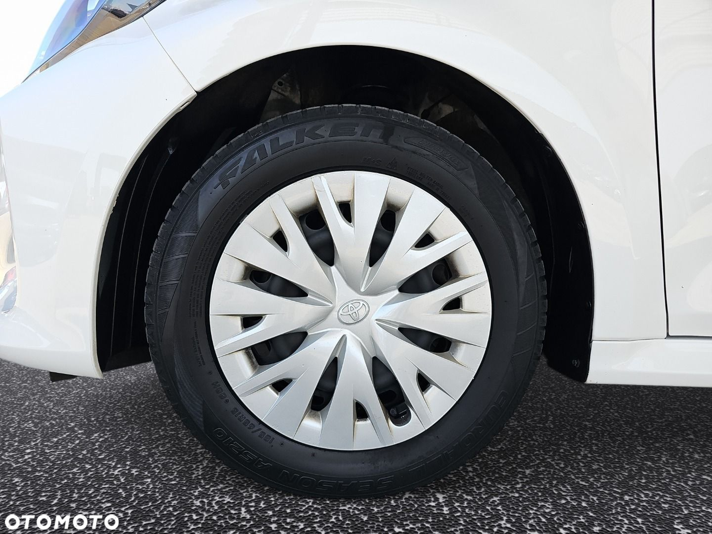 Toyota Yaris - 24