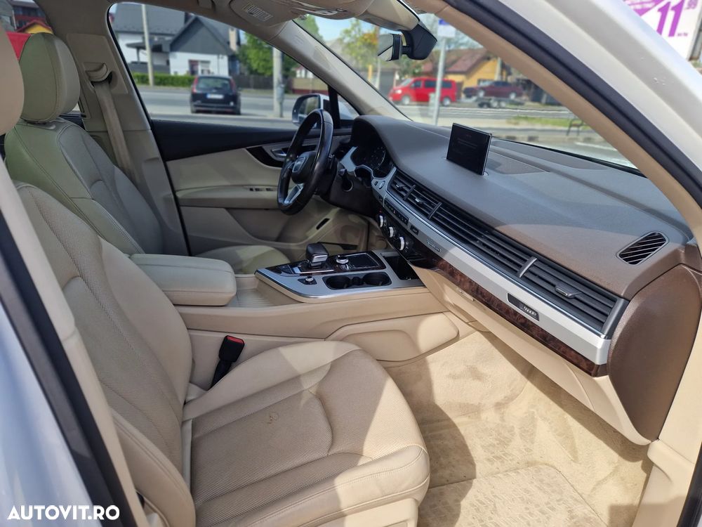 Audi Q7 - 9