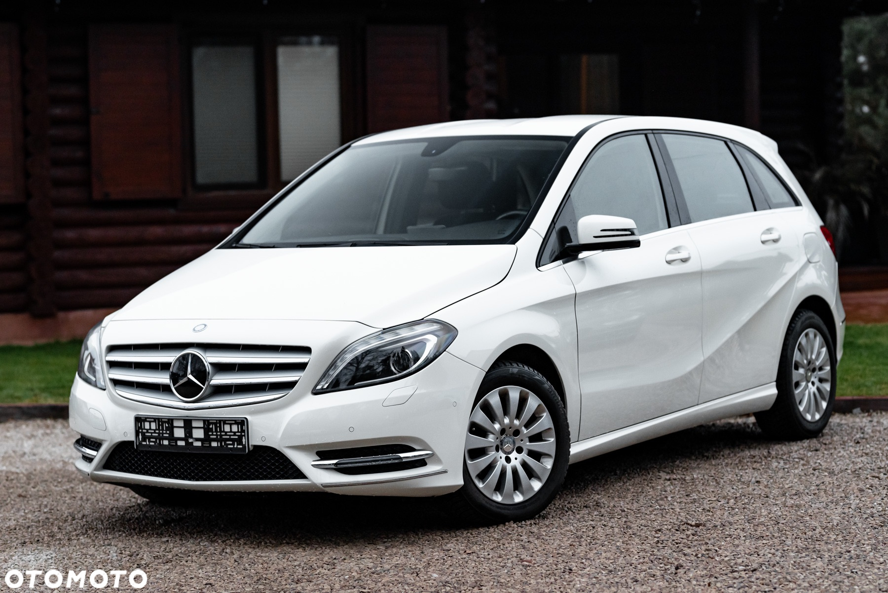 Mercedes-Benz Klasa B 180 7G-DCT - 2