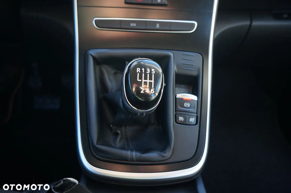 Renault Scenic - 23