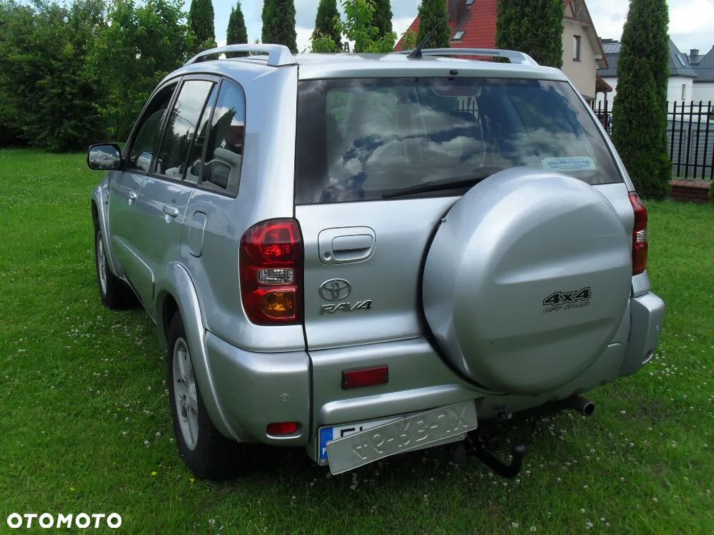 Toyota RAV4 2.0 VVT-i 4x4 - 13
