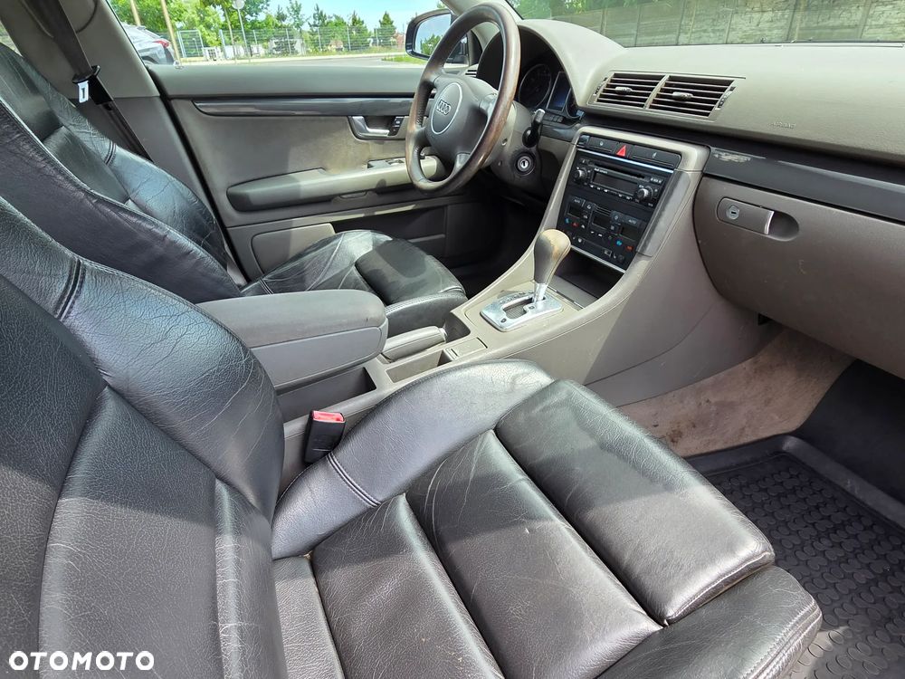Audi A4 Avant - 16