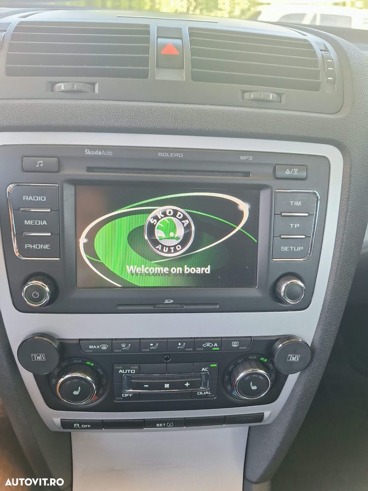 SKODA Octavia 2011 — imagine 11
