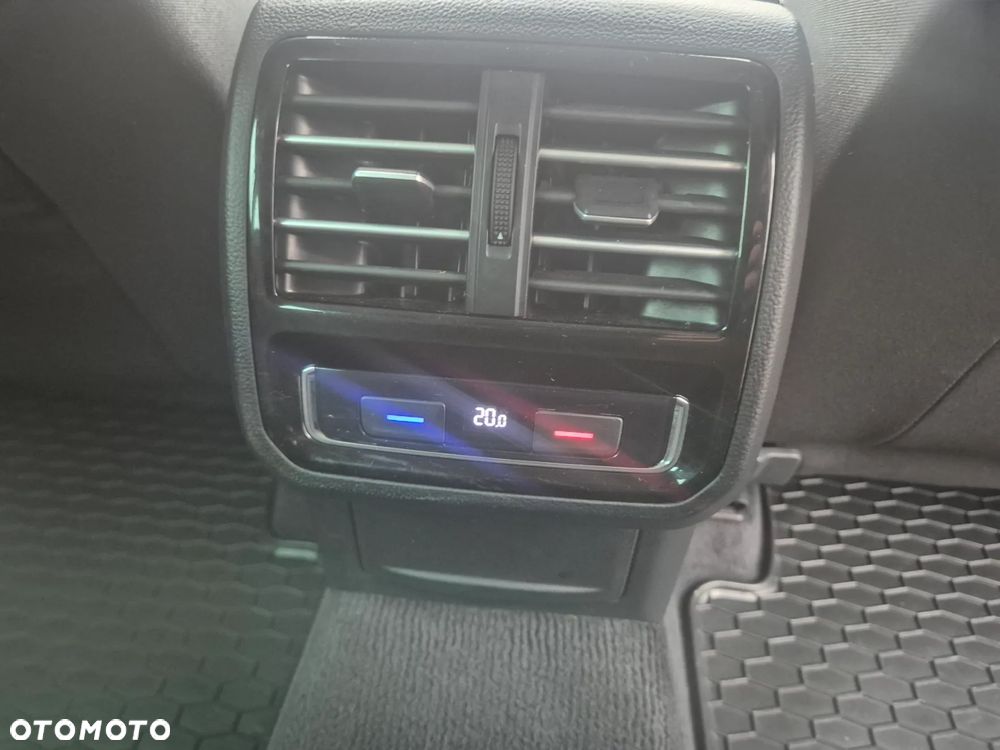 Volkswagen Passat 2.0 TDI BMT Comfortline DSG7 - 13