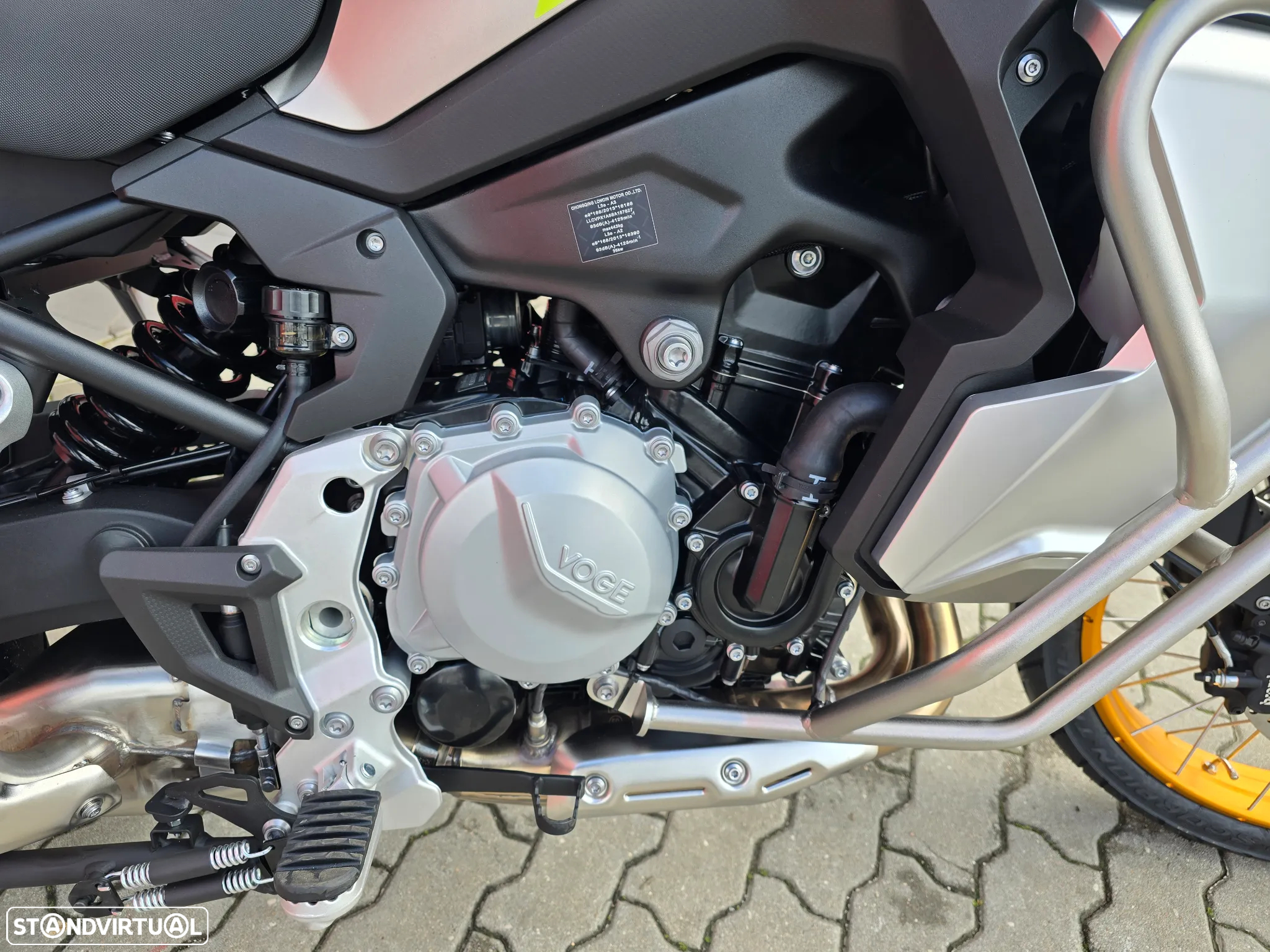 Voge 900DSX E5+ Full Power - 4