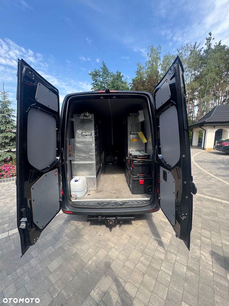 Mercedes-Benz Sprinter - 14