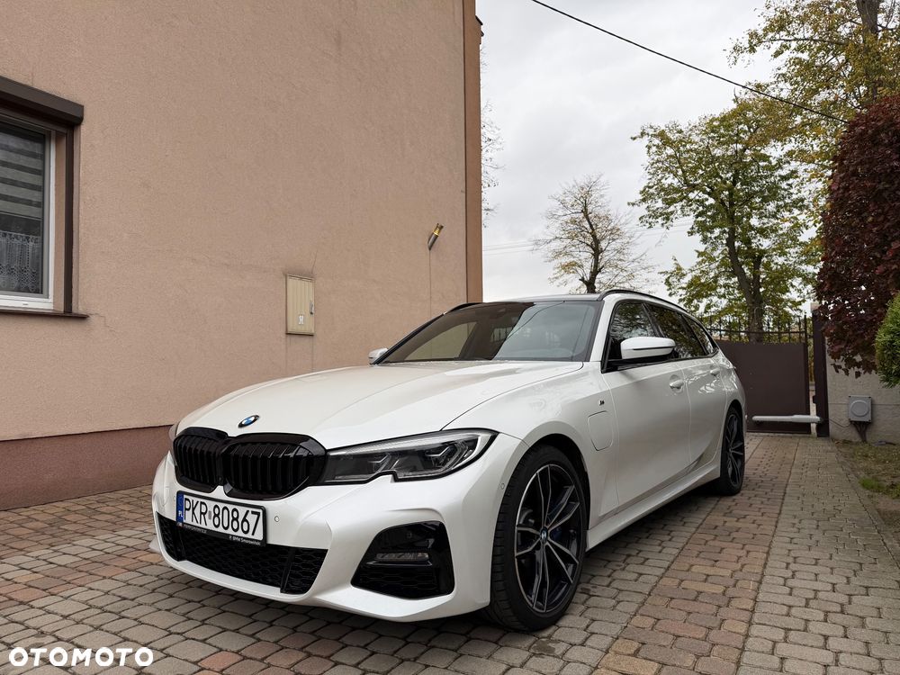 BMW Seria 3 2021 photo 4