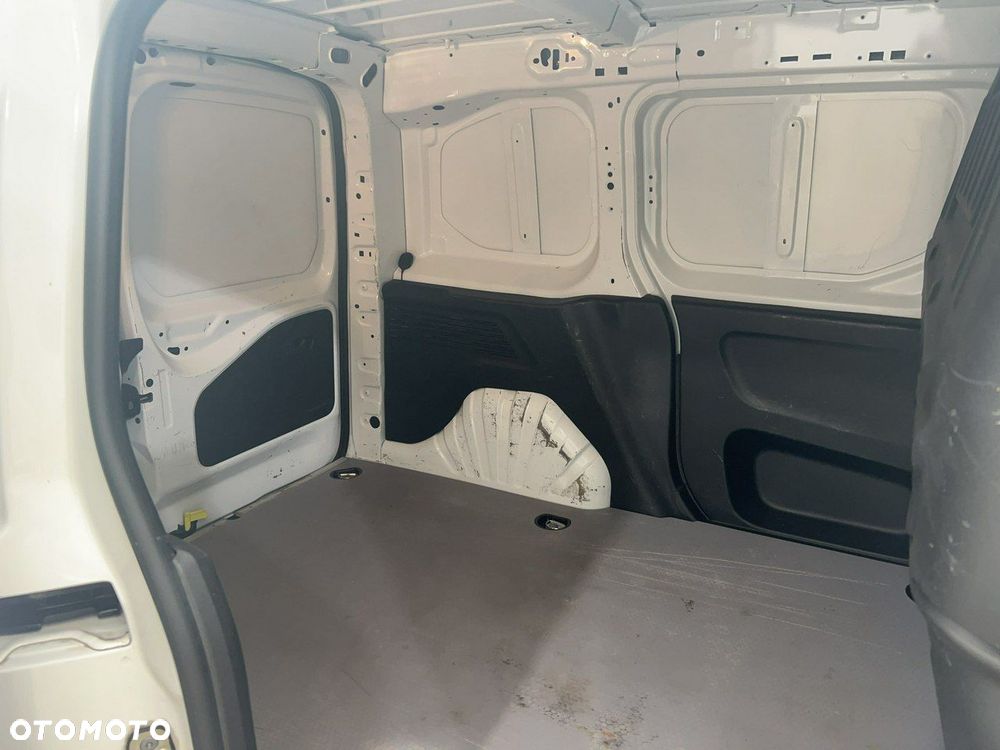 Toyota Proace City - 13