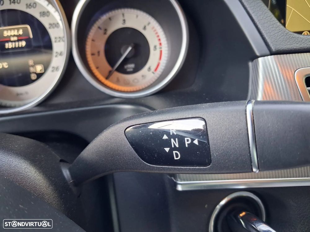 Mercedes-Benz E 250 BlueTEC Avantgarde Auto. - 14