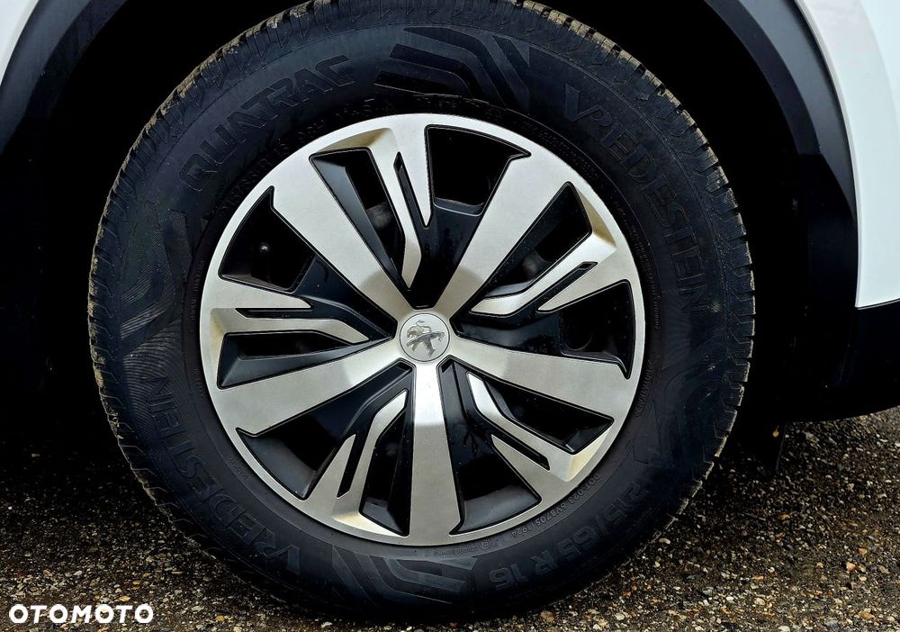 Peugeot 2008 1.2 PureTech Active Pack S&S - 33