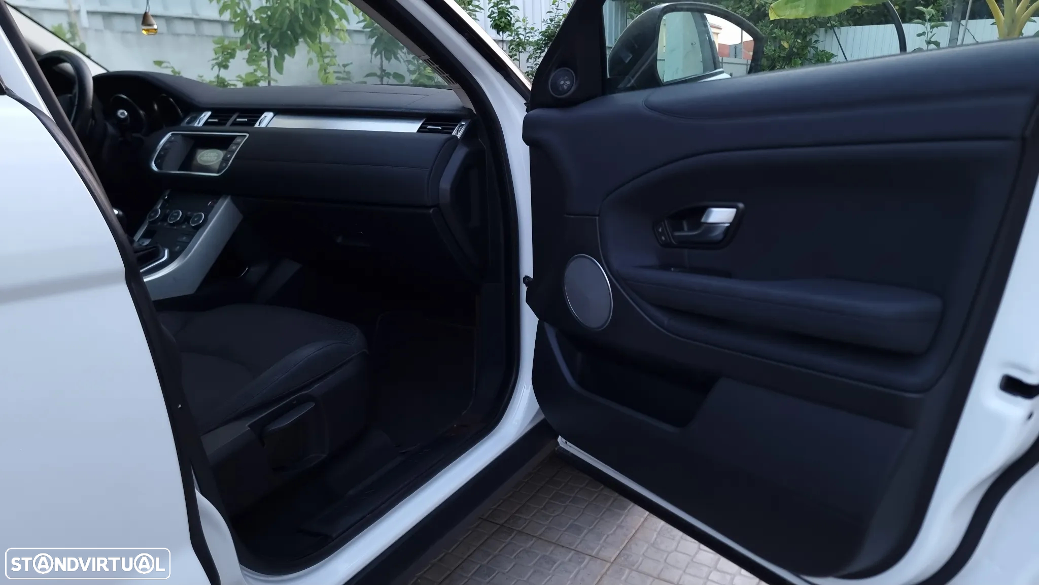 Land Rover Range Rover Evoque 2.0 TD4 Pure - 43
