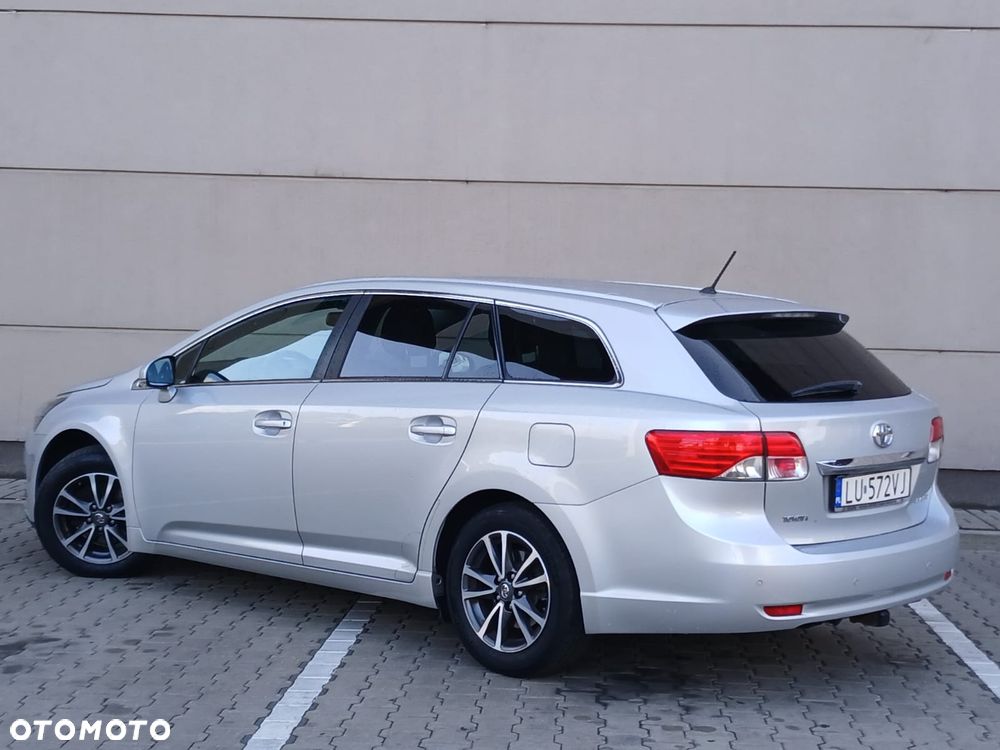 Toyota Avensis 1.8 Edition - 13