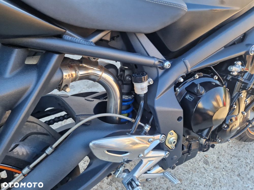 Triumph Street Triple - 20