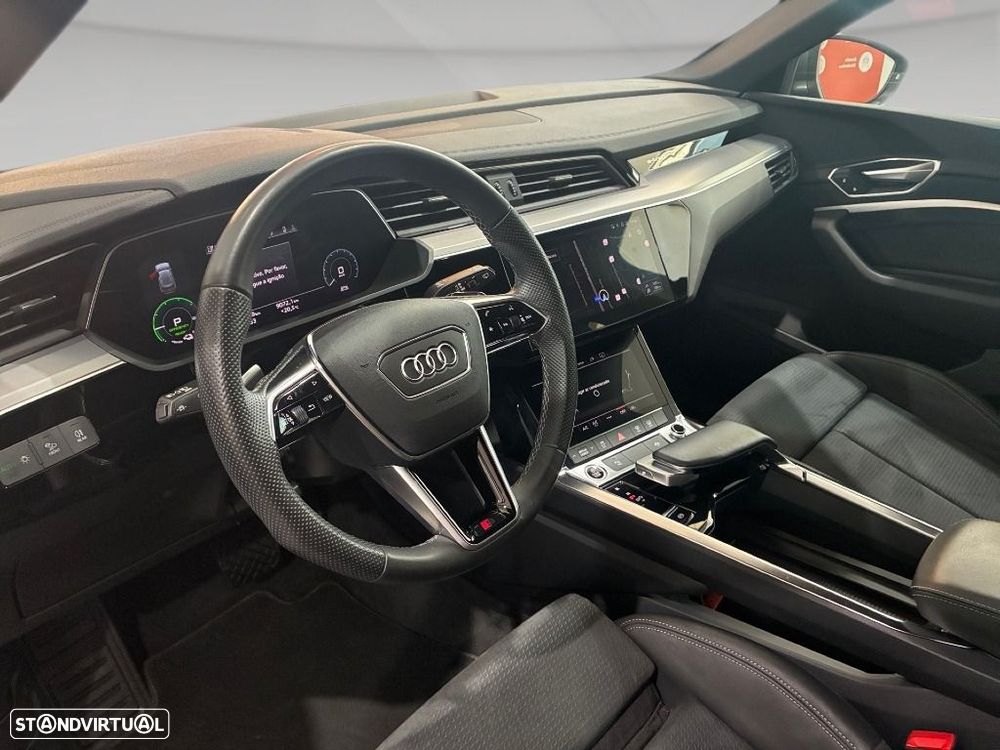 Audi e-tron 55 quattro S line - 13