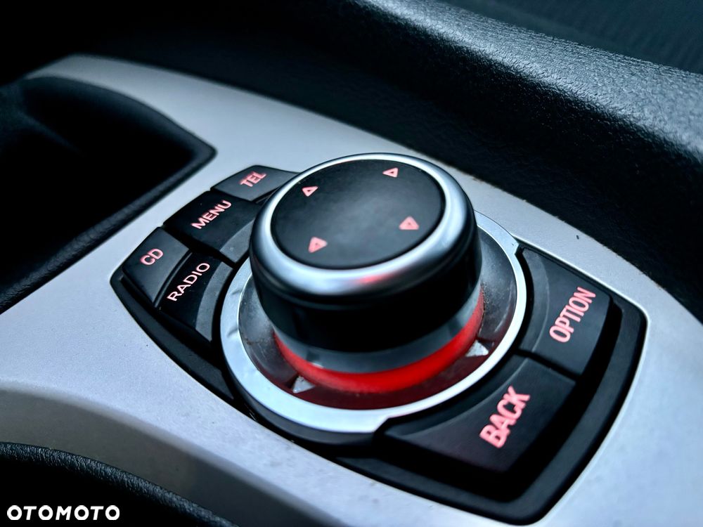 BMW X1 sDrive18i - 9