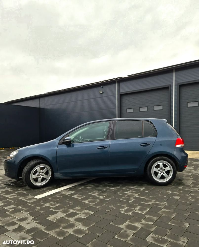 Volkswagen Golf 1.6 TDI BlueMotion Technology DPF Comfortline - 2