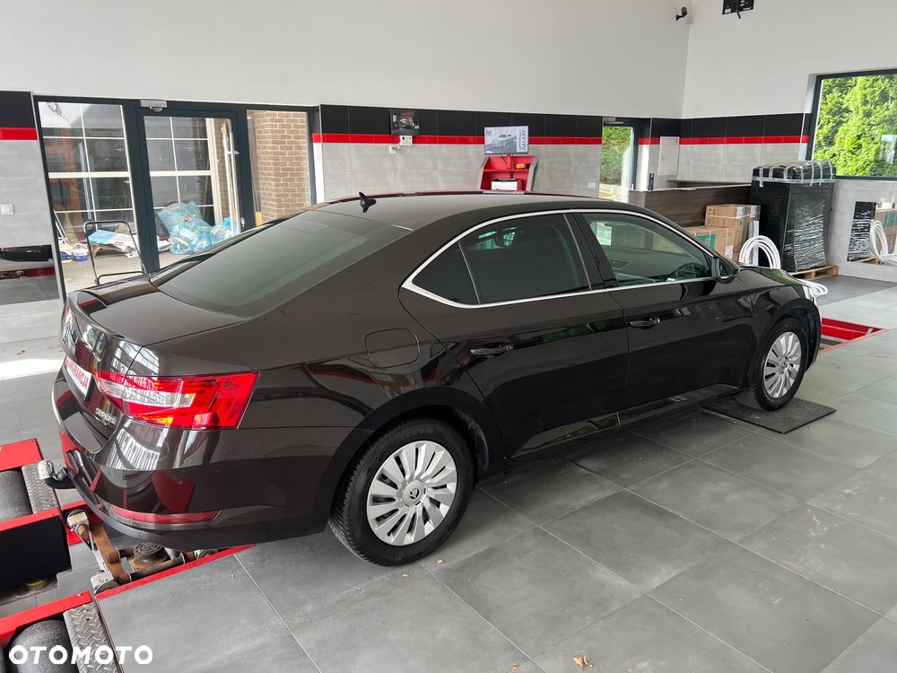 Skoda Superb - 9