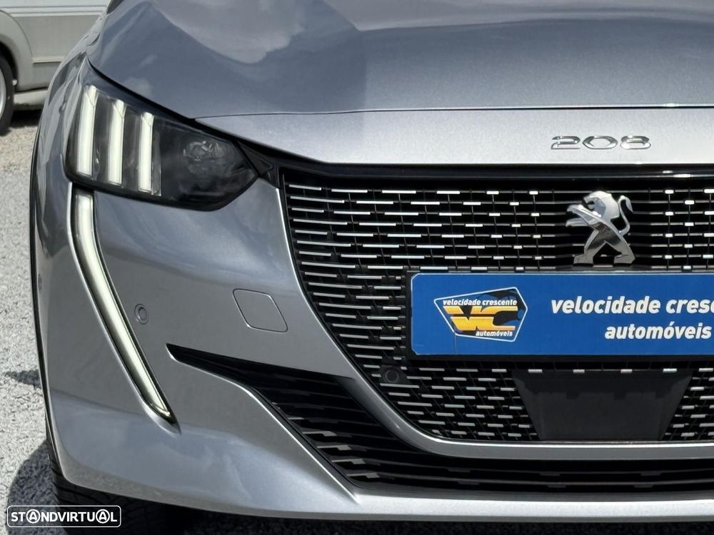 Peugeot e-208 50 kWh GT - 6