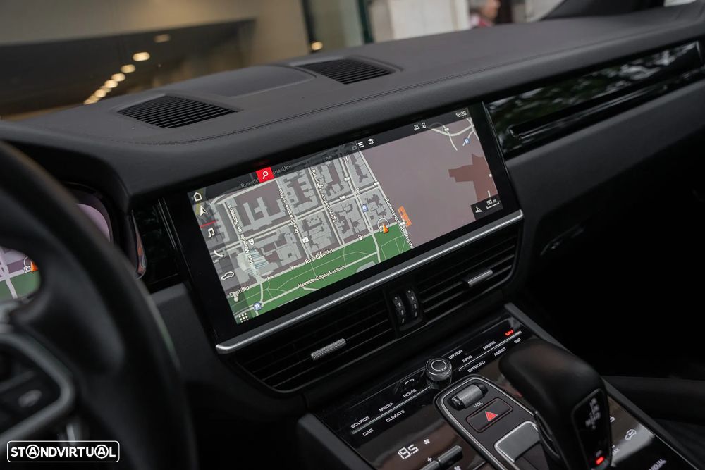 Porsche Cayenne Standard - 13