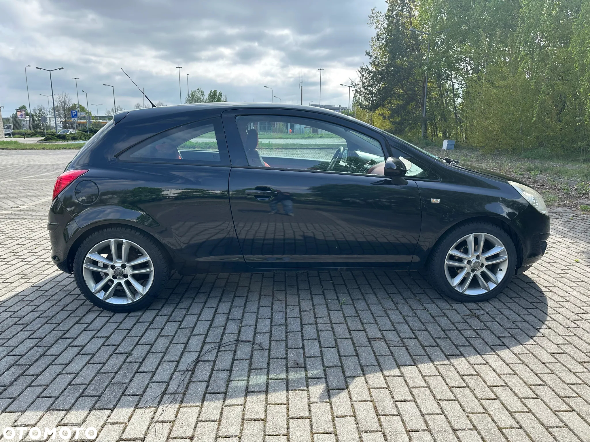 Opel Corsa 1.4 16V Cosmo - 4