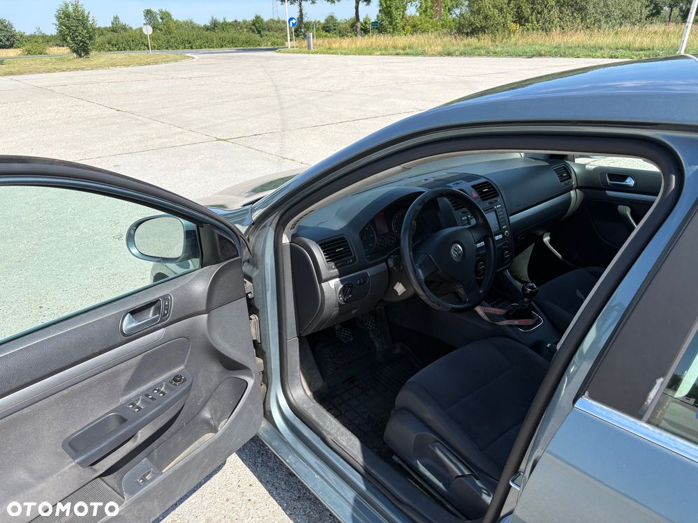 Volkswagen Jetta 1.9 TDI Comfortline - 8