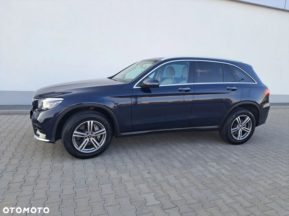 Mercedes-Benz GLC - 14