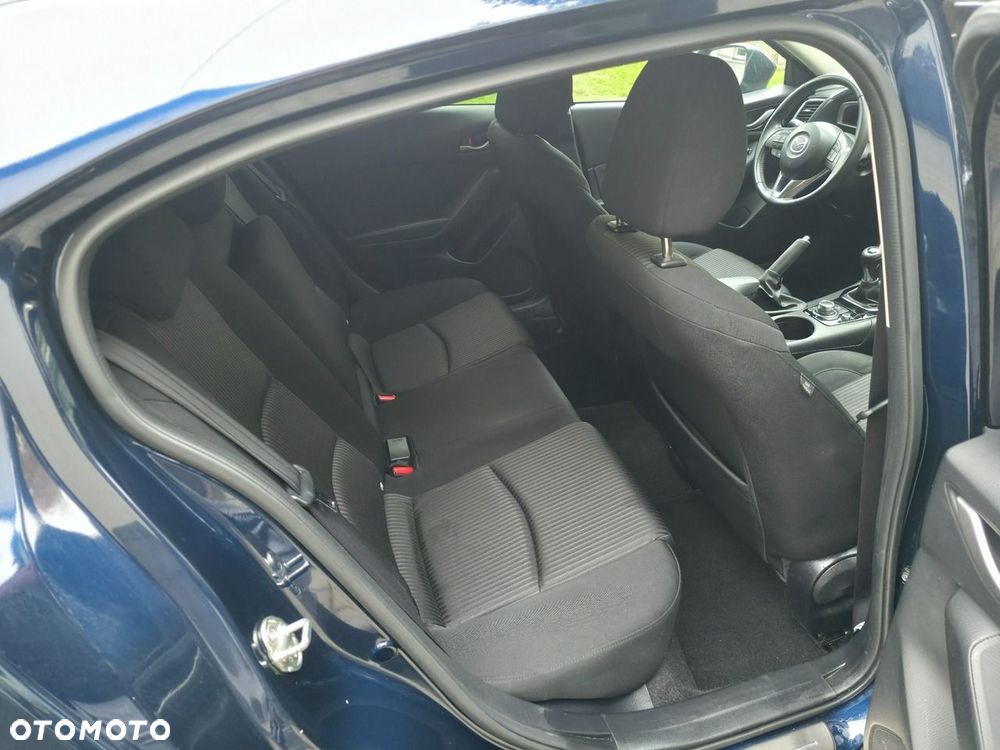 Mazda 3 - 10