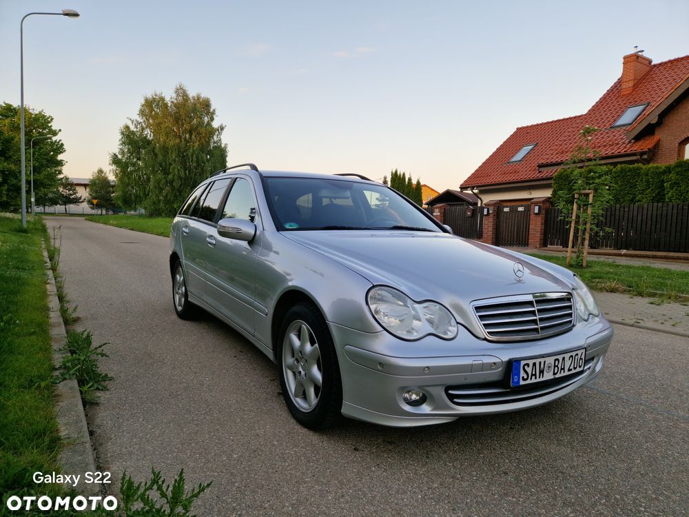Mercedes-Benz Klasa C 200 CDI Automatik Avantgarde Sport Edition - 39