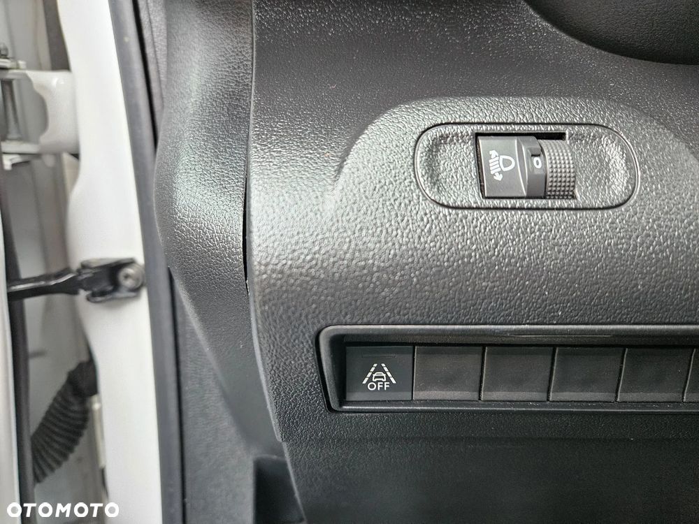 Toyota Proace City Verso Long 1.5 D-4D Business - 23