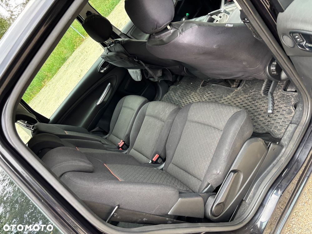 Ford S-Max 2.0 TDCi Trend - 17