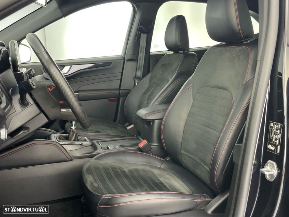 Ford Kuga 1.5 EcoBoost ST-Line X - 17