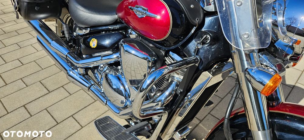 Suzuki Intruder - 23