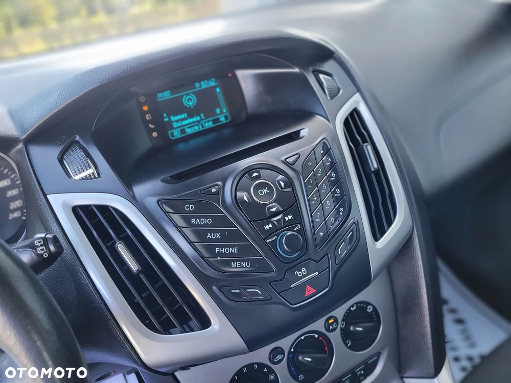Ford Focus - 25