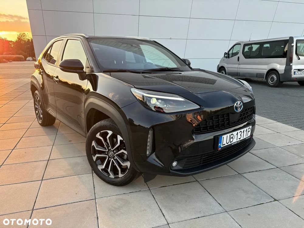 Toyota Yaris Cross Hybrid 1.5 Comfort 4x4 - 12