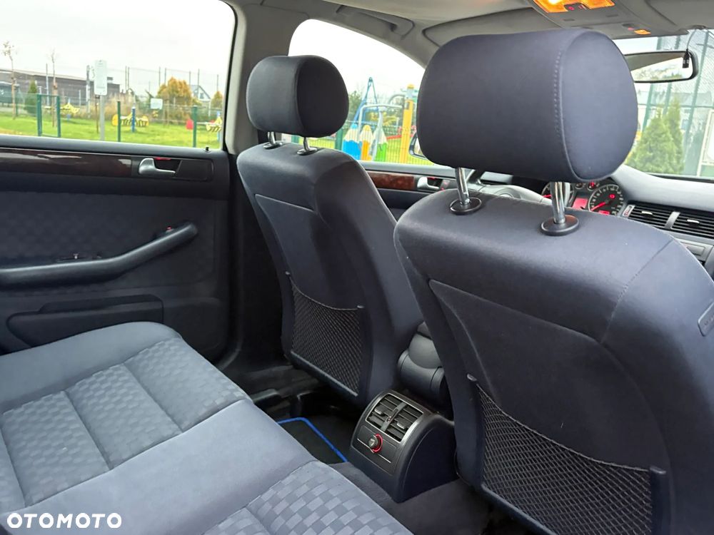 Audi A6 Avant 1.8T - 12