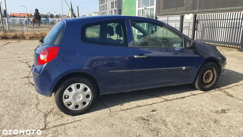 Renault Clio 1.2 16V All Inclusive - 16