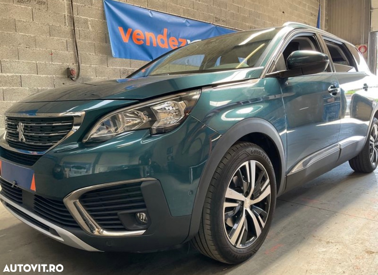Peugeot 5008 1.2L PureTech EAT8 S&S Allure Pack - 29