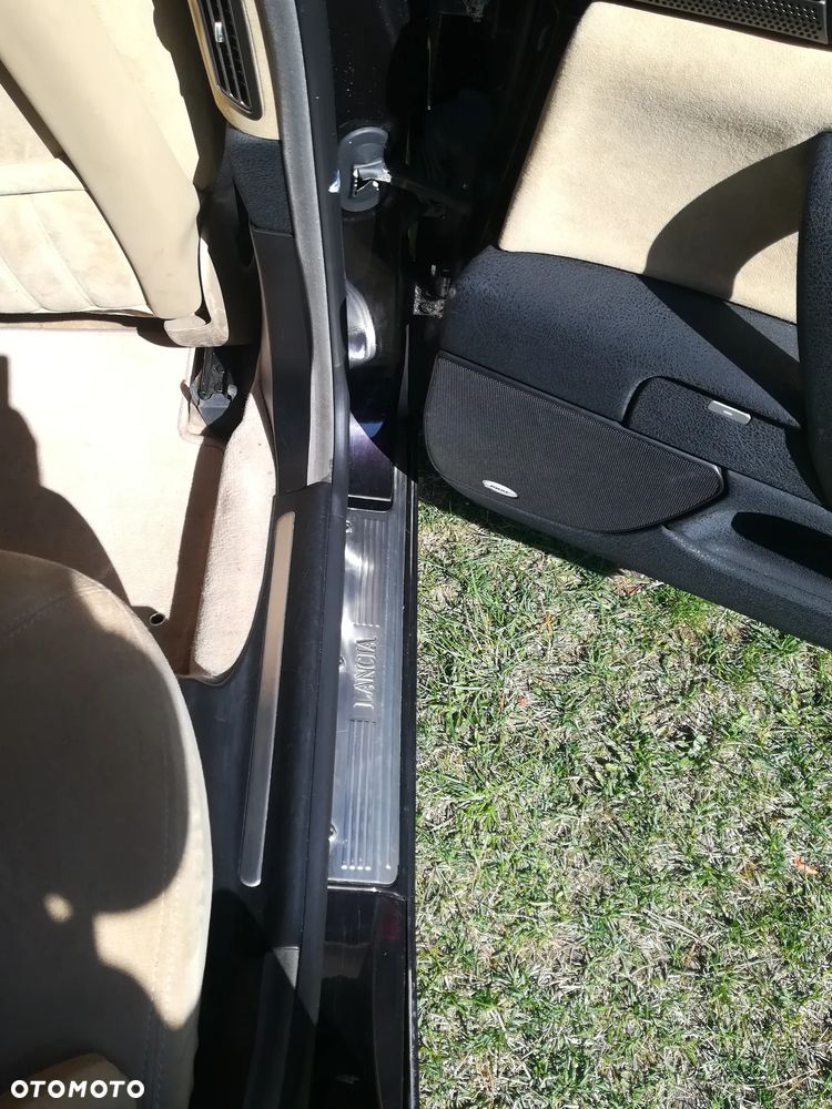 Lancia Thesis 2.4 JTD Emblema - 11