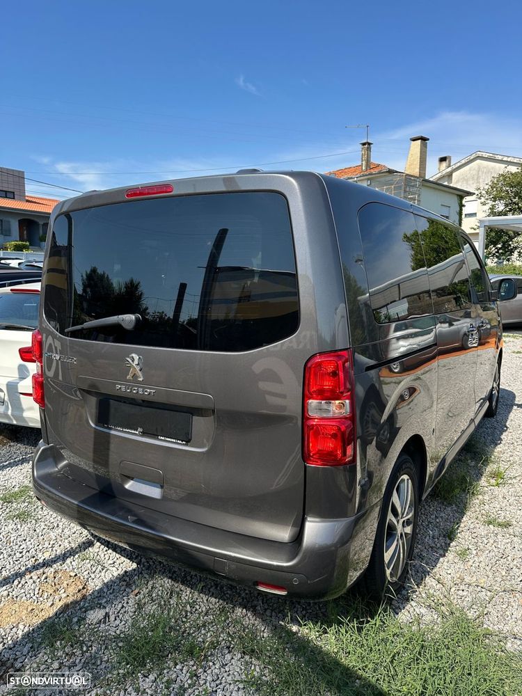 Peugeot Traveller - 11