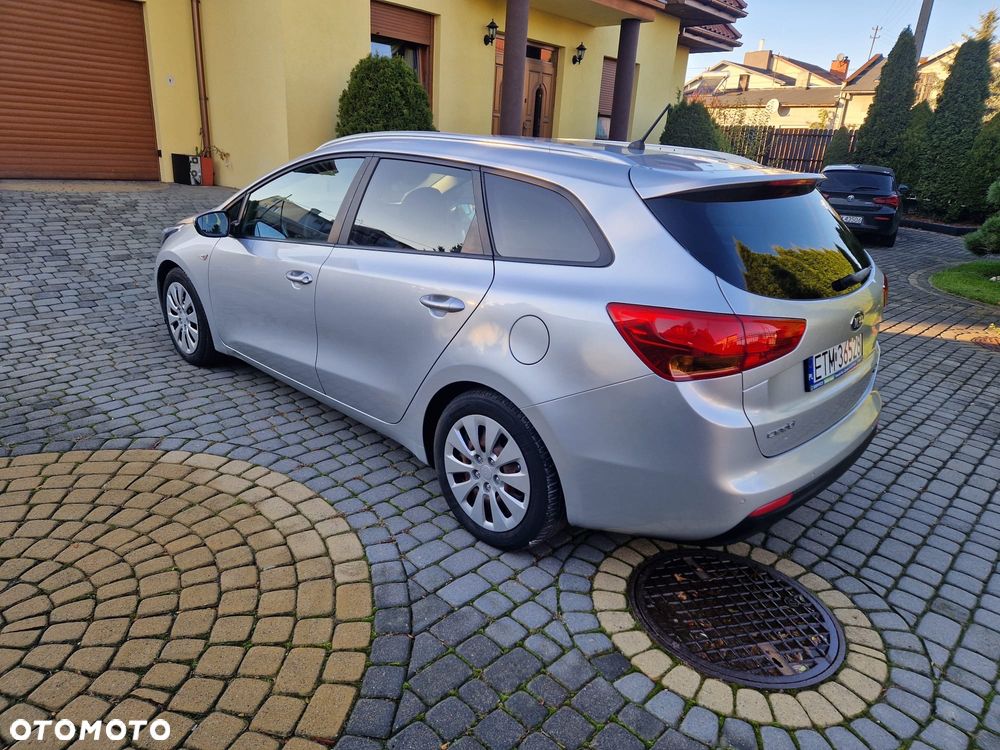 Kia Ceed 1.6 CRDi S - 6