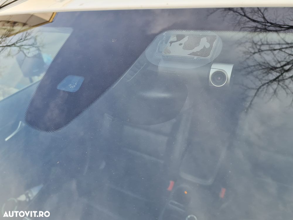 Mercedes-Benz GLA - 6