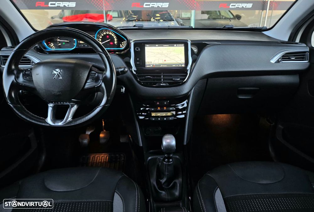Peugeot 2008 1.2 PureTech Allure - 14