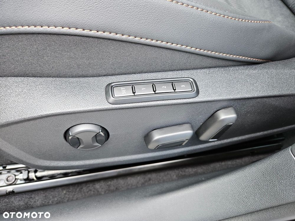 Cupra Leon Sportstourer 2.0 TSI 4Drive VZ DSG - 18