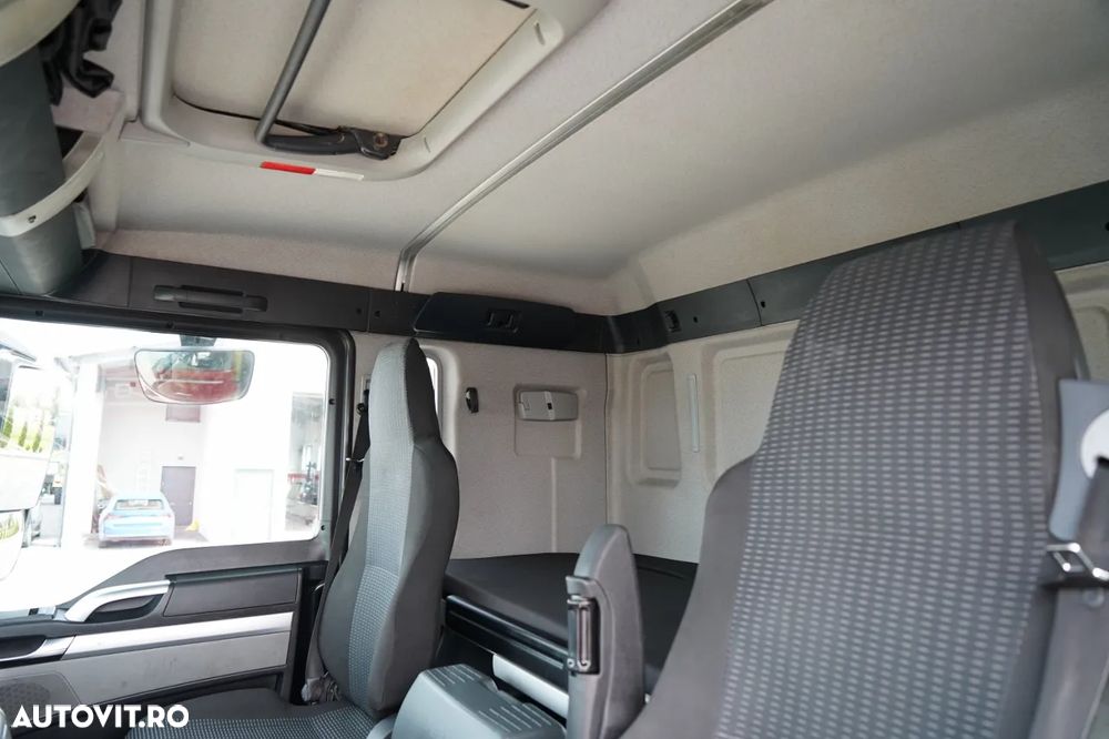 MAN TGS 35.360 / 8X4 / BASCULATOR 2 LATERAL / HIDROBRAT / GARNIER / AUTOMAT - 27