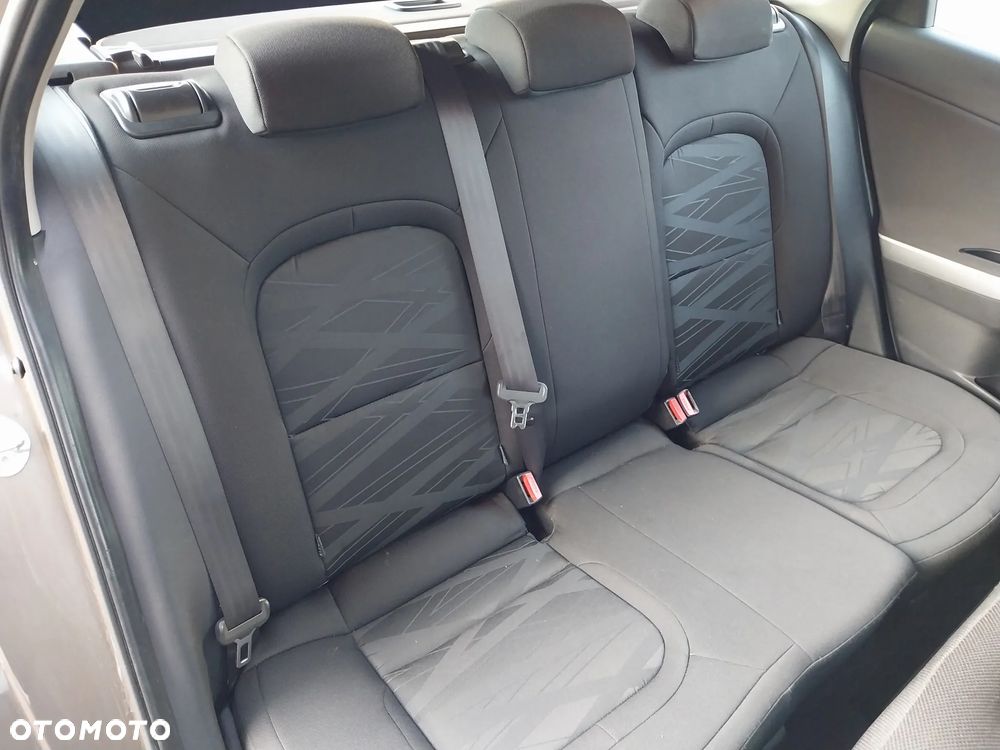 Kia Ceed 1.4 CVVT Attract - 8