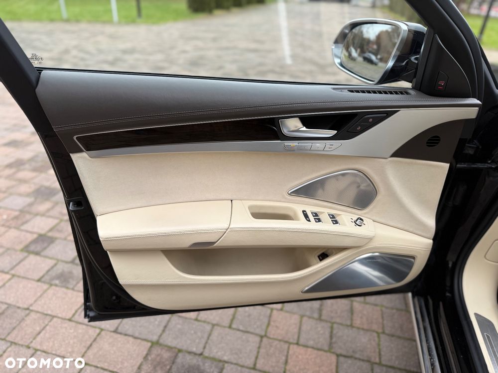 Audi A8 6.3 W12 FSI L Quattro - 15